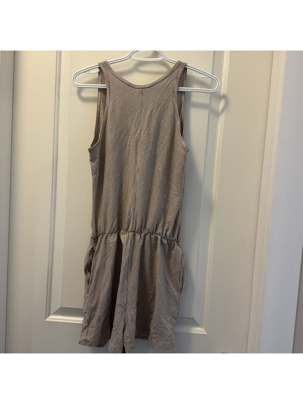 Smash + Tess X Hilary Duff The Shorty Lauren romper - Picture 6 of 8